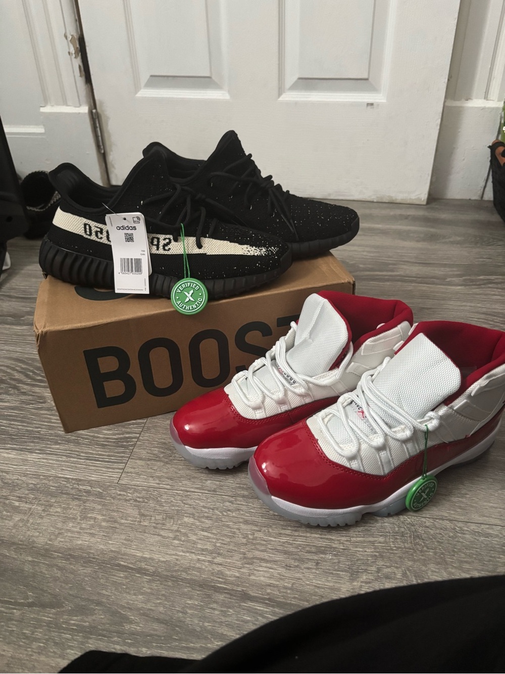 Yeezy 350 boost v2 Oreo and Jordan 11 cherry bundle